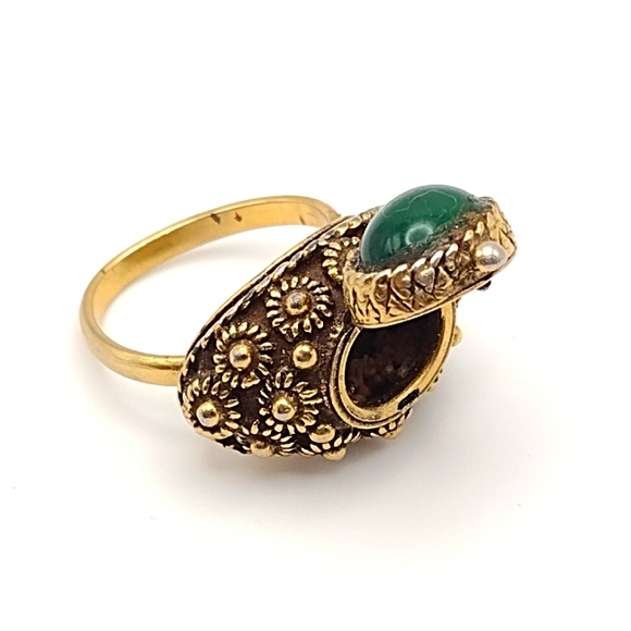 Jewelry - Vintage 60s Renaissance Revival Poison Ring Adjustable